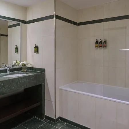 Fraser Suites Le Claridge Champs-Elysees Paris Exterior photo