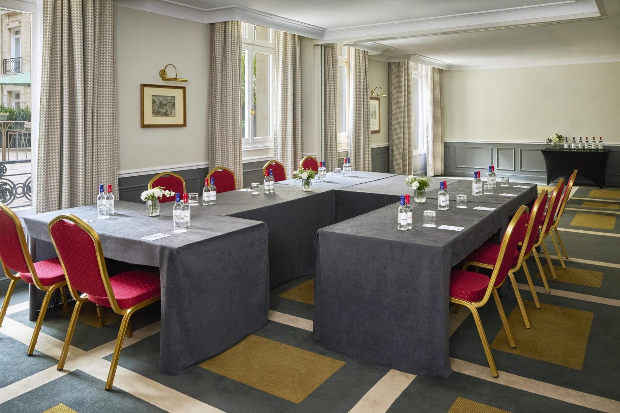Fraser Le Claridge Champs-elysees 5*